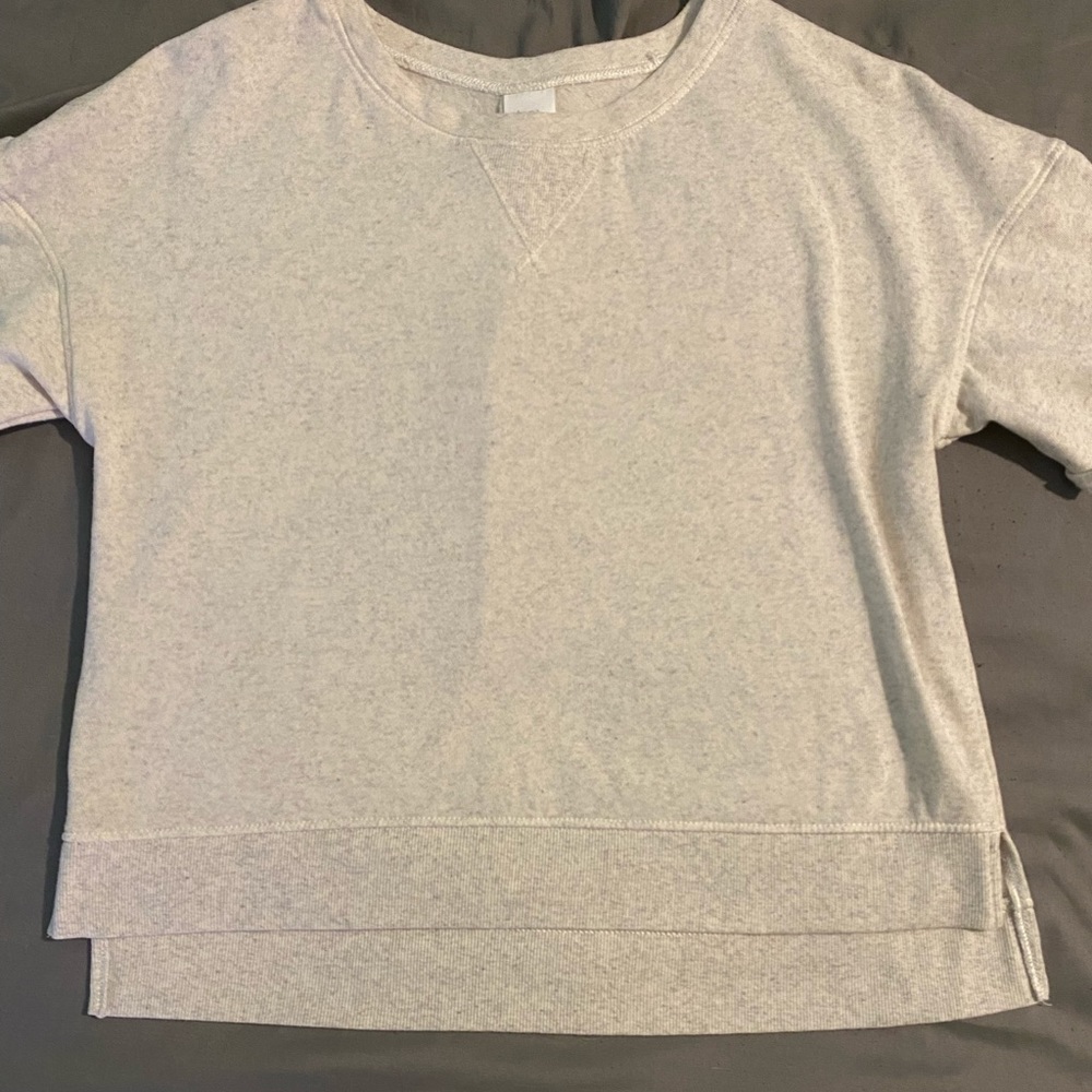 cropped shirt sleeve sweater material